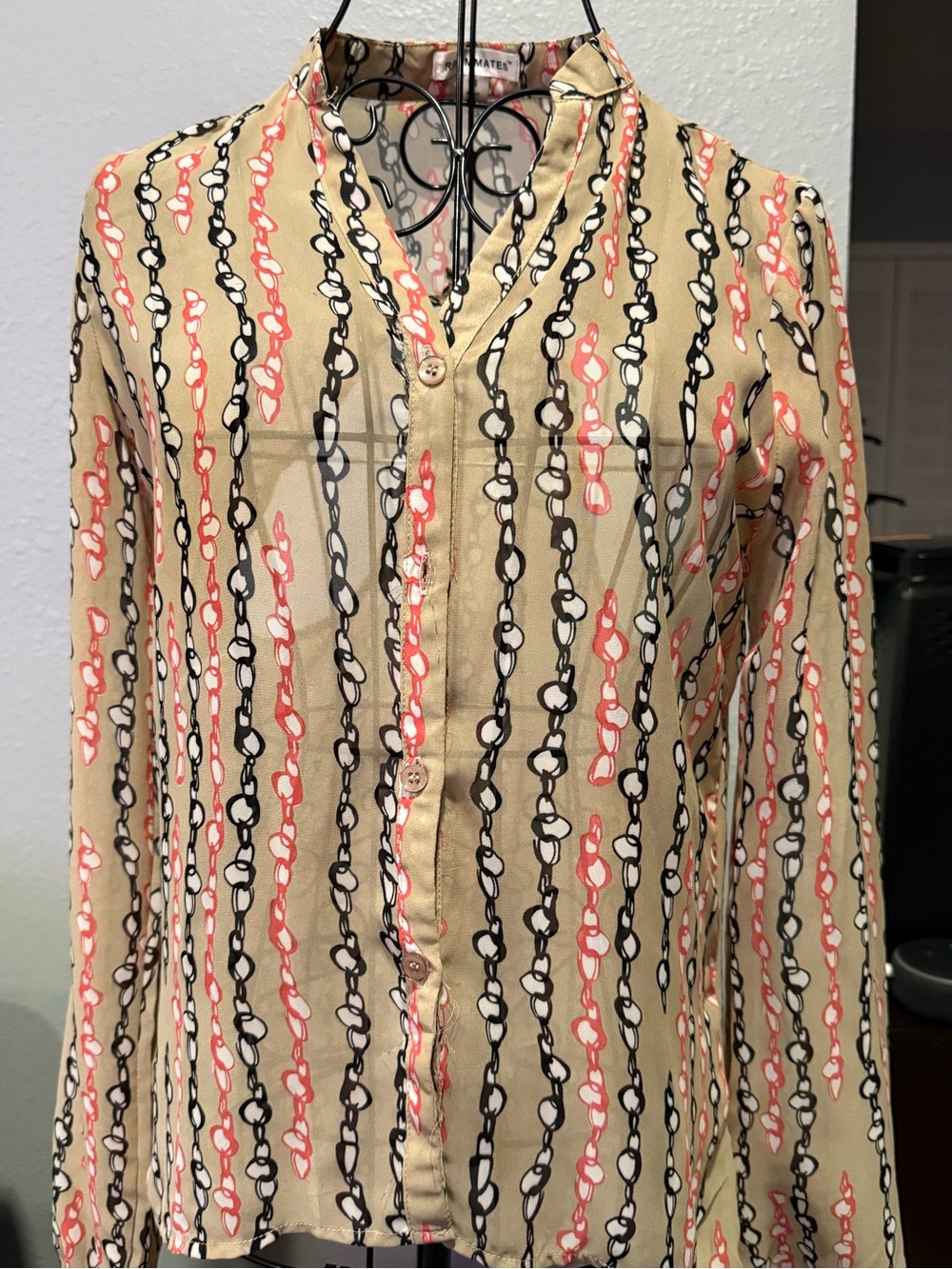 Roommates Beige Button-Down Chain-Print Shirt with Black and Coral Accents